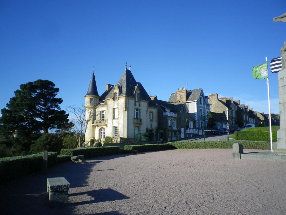 Studio 2 Pers Cancale Vue Mer Exterior photo